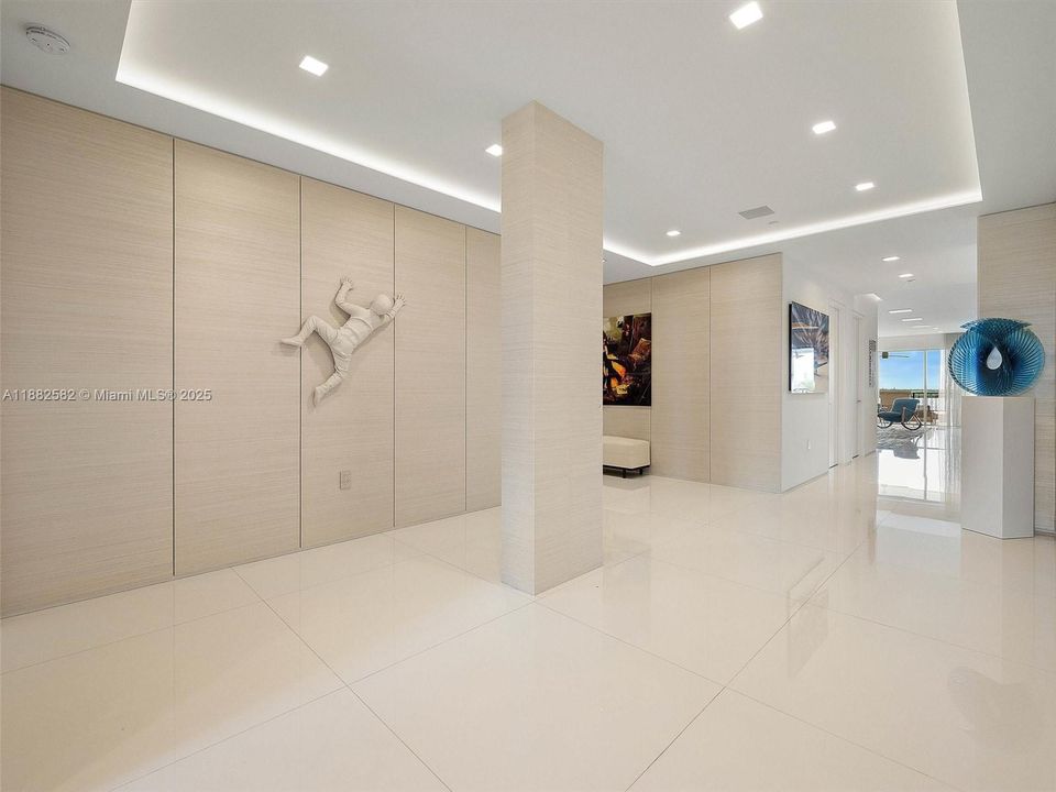 待售: $8,750,000 (3 贝兹, 3 浴室, 3028 平方英尺)