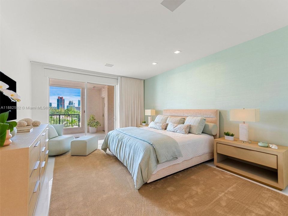 待售: $8,750,000 (3 贝兹, 3 浴室, 3028 平方英尺)