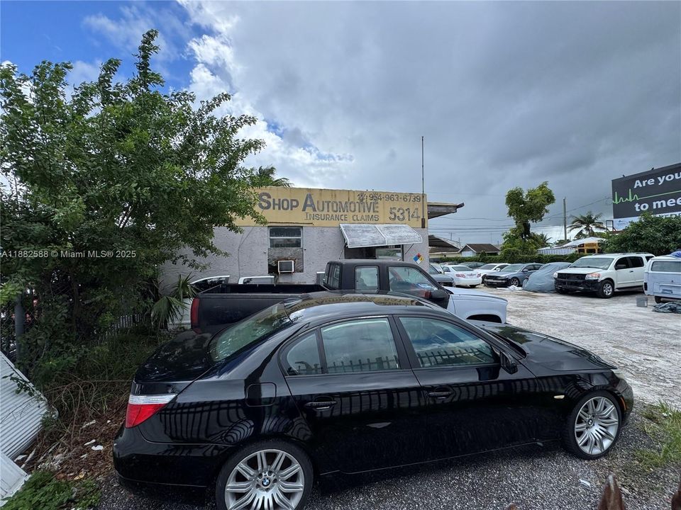 На продажу: $974,998 (0 спален, 0 ванн, 0 Квадратных фут)