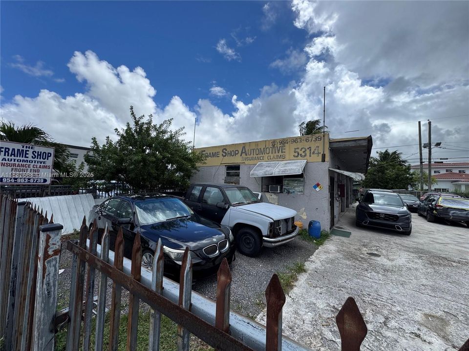 На продажу: $974,998 (0 спален, 0 ванн, 0 Квадратных фут)