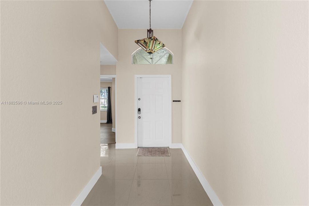 Recientemente alquilado: $4,200 (4 camas, 2 baños, 1873 Pies cuadrados)