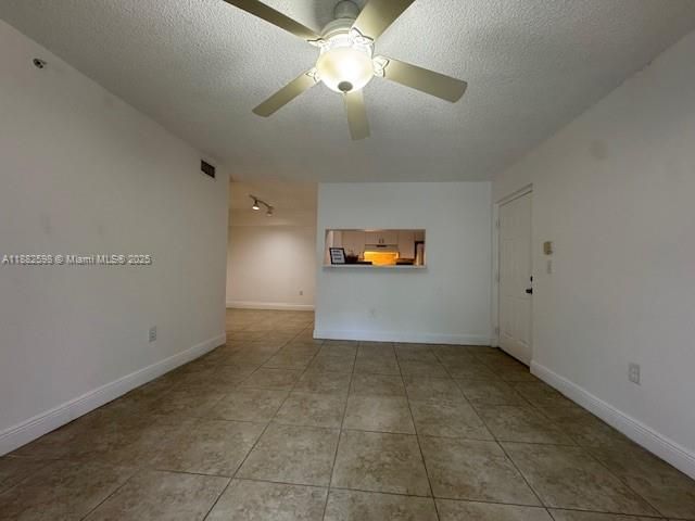 Recientemente alquilado: $1,825 (1 camas, 1 baños, 600 Pies cuadrados)