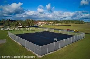 待售: $15,900 (0.50 acres)