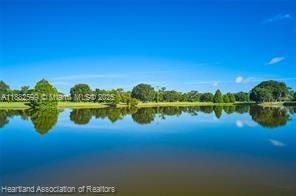 待售: $15,900 (0.50 acres)