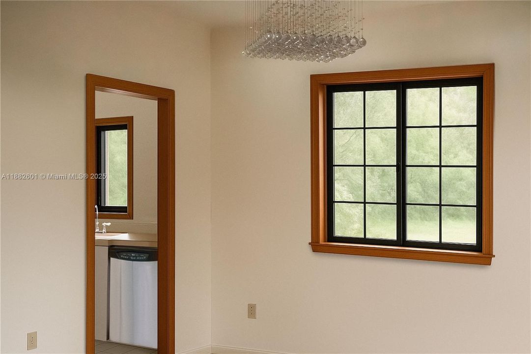 合同活跃: $850,000 (5 贝兹, 4 浴室, 4735 平方英尺)