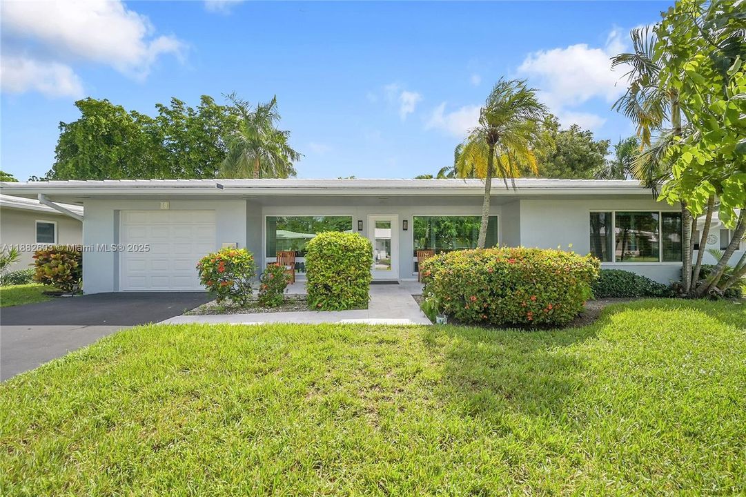 待售: $724,900 (2 贝兹, 2 浴室, 1711 平方英尺)