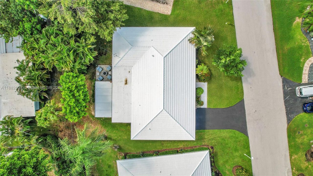 待售: $724,900 (2 贝兹, 2 浴室, 1711 平方英尺)