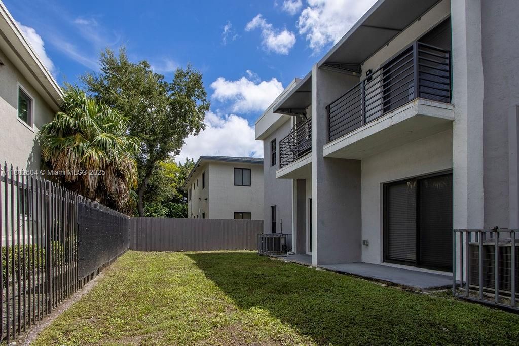 For Sale: $406,000 (3 beds, 2 baths, 1458 Square Feet)