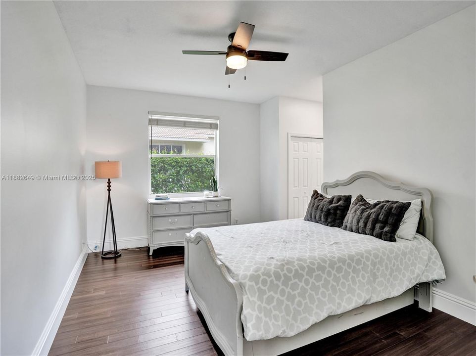 Spacious and freshly painted bedroom with en suite bathroom