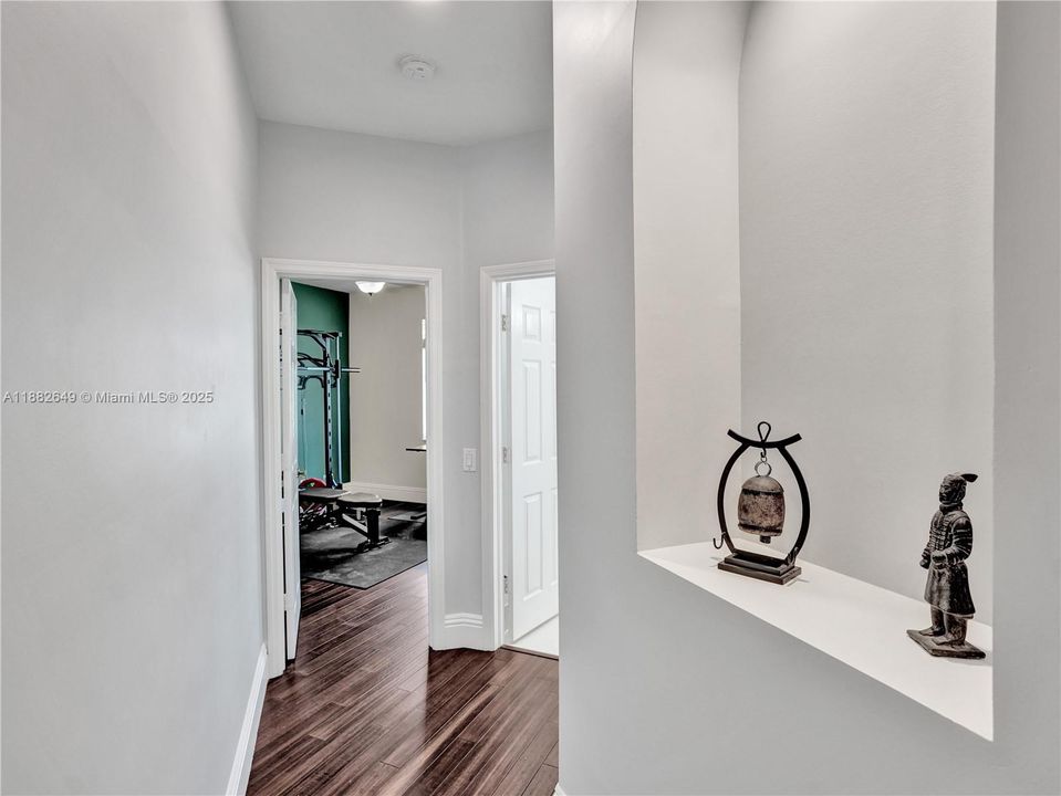 Недавно продано: $1,599,000 (5 спален, 4 ванн, 3437 Квадратных фут)