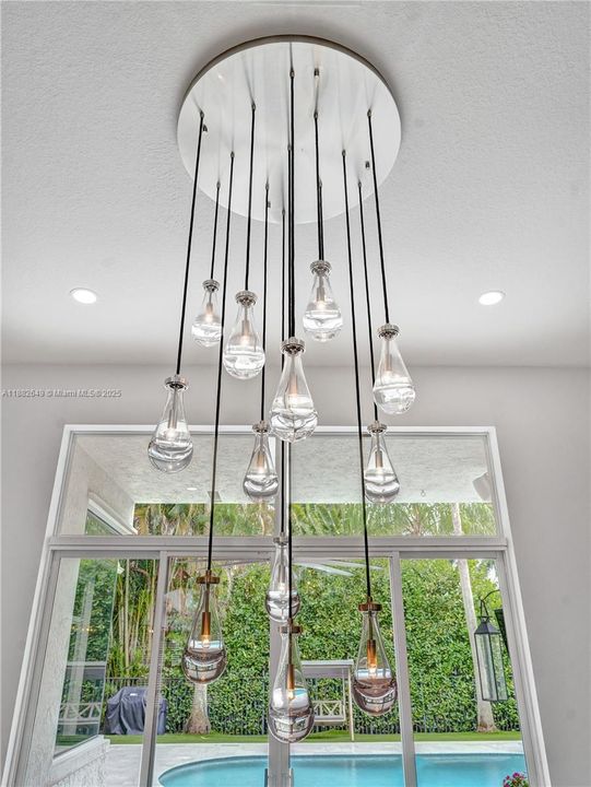 Недавно продано: $1,599,000 (5 спален, 4 ванн, 3437 Квадратных фут)