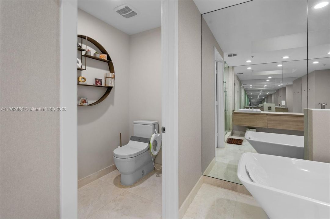 For Sale: $2,050,000 (3 beds, 3 baths, 2390 Square Feet)