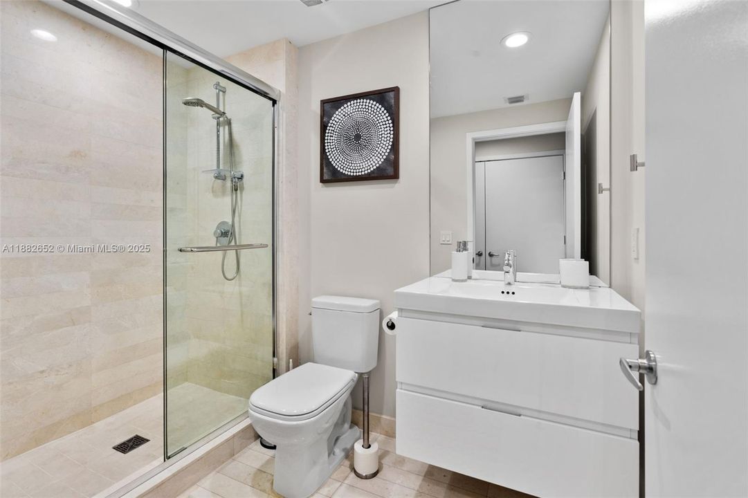 For Sale: $2,050,000 (3 beds, 3 baths, 2390 Square Feet)