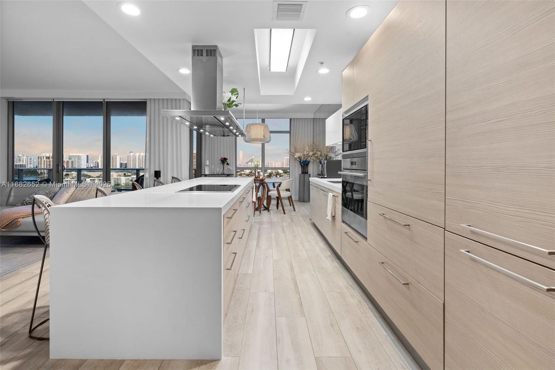 For Sale: $2,050,000 (3 beds, 3 baths, 2390 Square Feet)