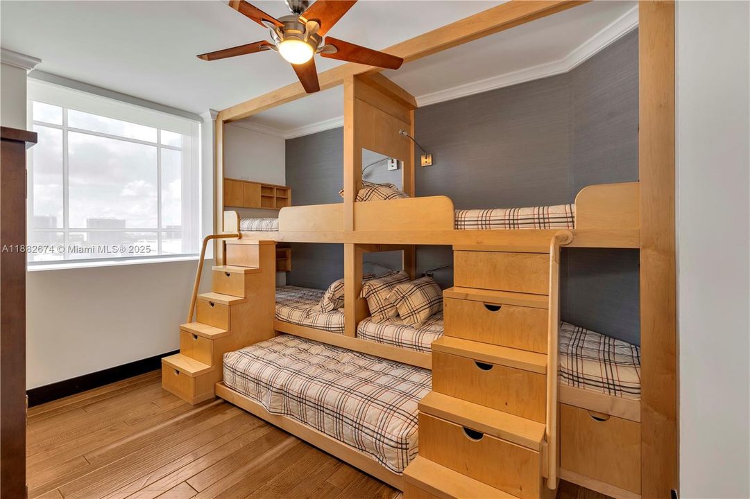 For Sale: $4,500,000 (4 beds, 4 baths, 2736 Square Feet)