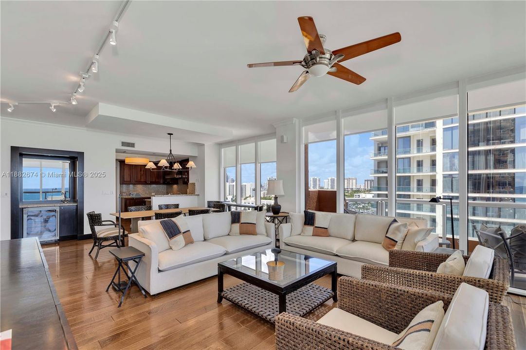 For Sale: $4,500,000 (4 beds, 4 baths, 2736 Square Feet)