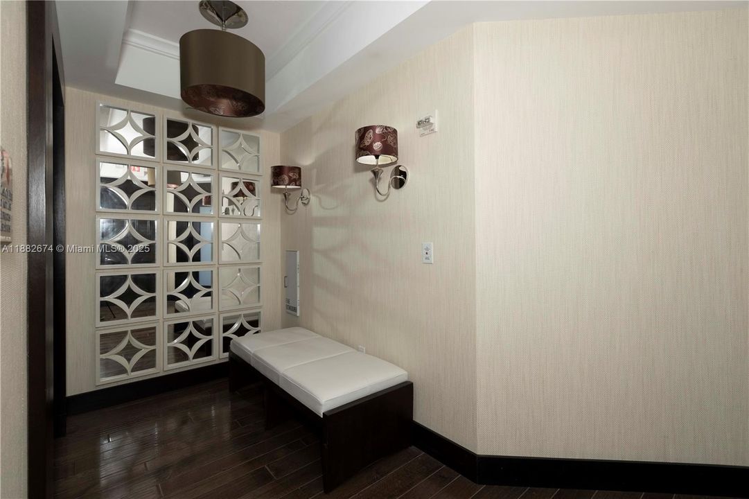 For Sale: $4,500,000 (4 beds, 4 baths, 2736 Square Feet)