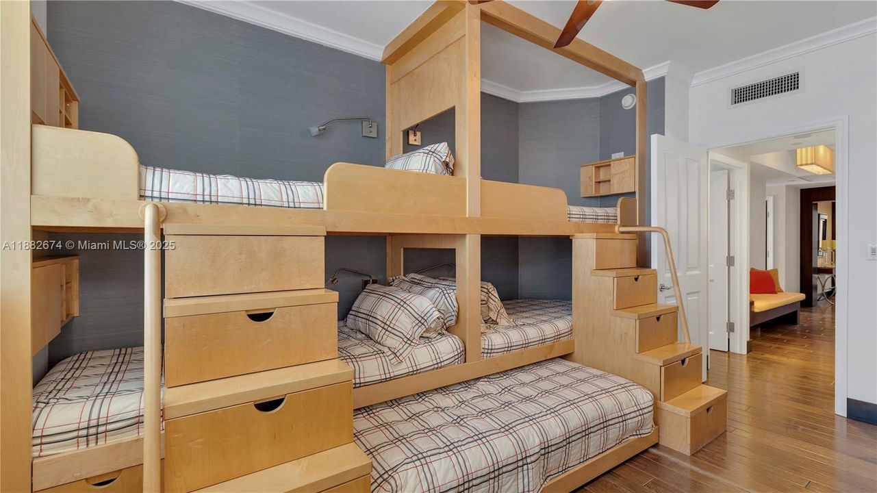 For Sale: $4,500,000 (4 beds, 4 baths, 2736 Square Feet)