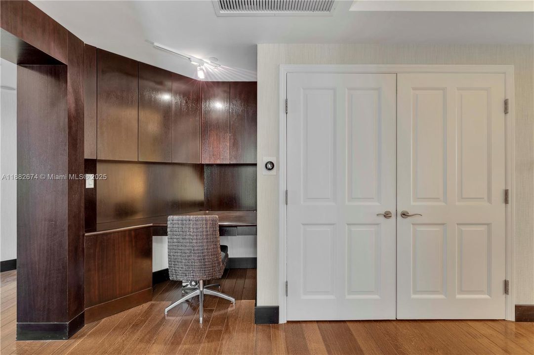 For Sale: $4,500,000 (4 beds, 4 baths, 2736 Square Feet)