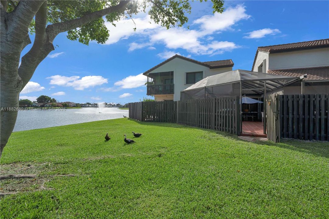 Recientemente alquilado: $3,000 (3 camas, 2 baños, 1560 Pies cuadrados)