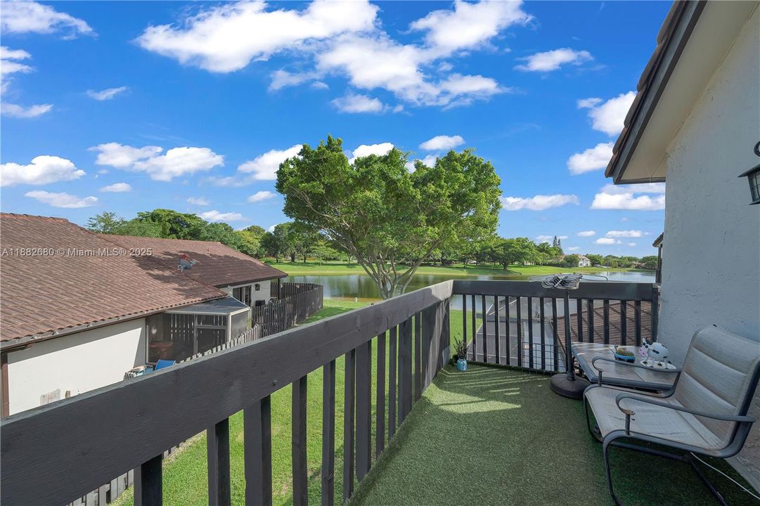 Recientemente alquilado: $3,000 (3 camas, 2 baños, 1560 Pies cuadrados)