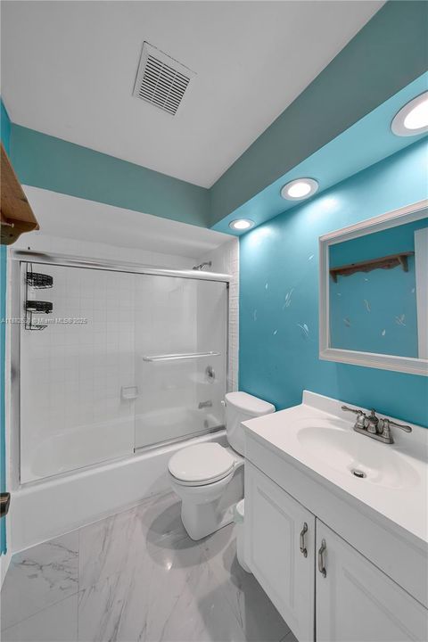 Recientemente alquilado: $3,000 (3 camas, 2 baños, 1560 Pies cuadrados)