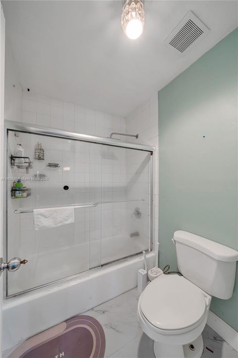 Recientemente alquilado: $3,000 (3 camas, 2 baños, 1560 Pies cuadrados)