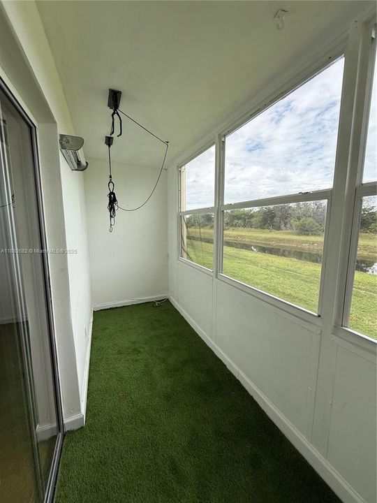 合同活跃: $89,999 (1 贝兹, 1 浴室, 590 平方英尺)