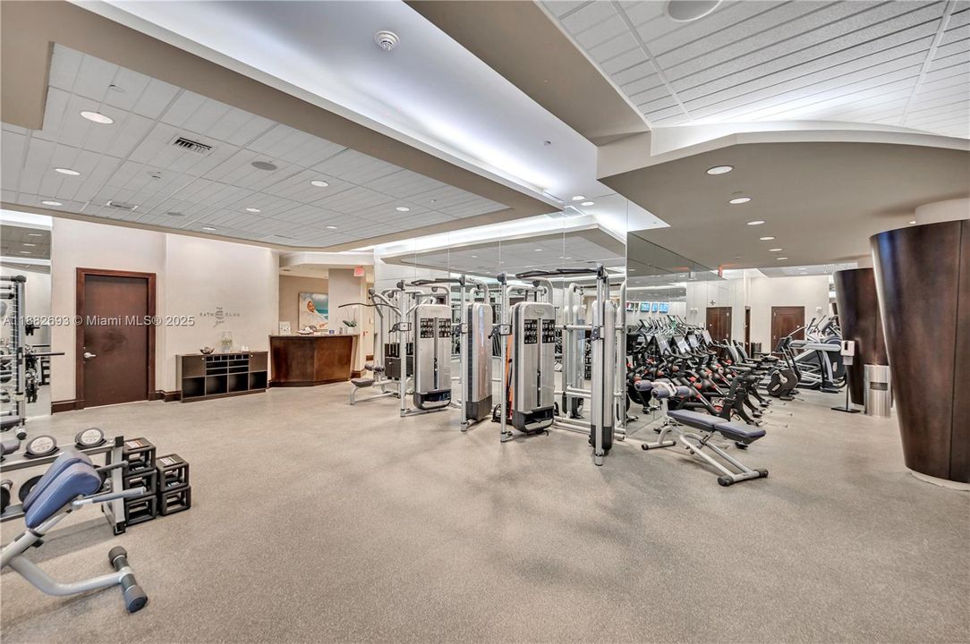 For Sale: $2,000,000 (2 beds, 3 baths, 2059 Square Feet)