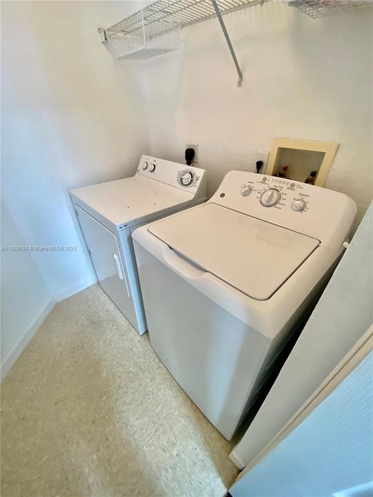 最近售出: $264,000 (1 贝兹, 1 浴室, 846 平方英尺)