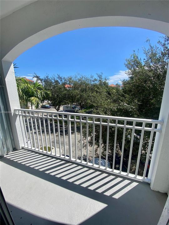 最近售出: $264,000 (1 贝兹, 1 浴室, 846 平方英尺)