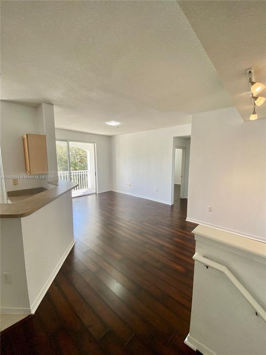 最近售出: $264,000 (1 贝兹, 1 浴室, 846 平方英尺)