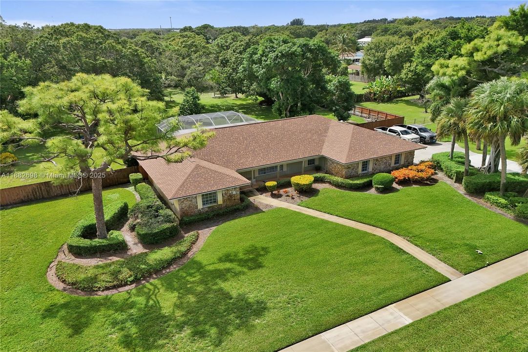 For Sale: $685,000 (4 beds, 3 baths, 3347 Square Feet)