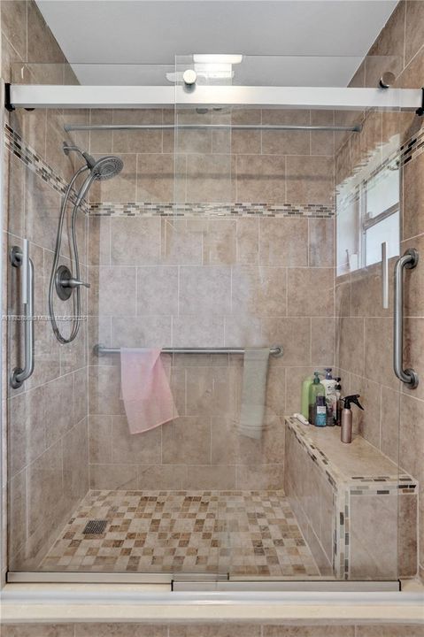 For Sale: $685,000 (4 beds, 3 baths, 3347 Square Feet)