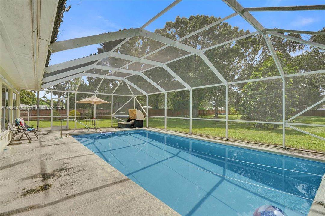 For Sale: $685,000 (4 beds, 3 baths, 3347 Square Feet)