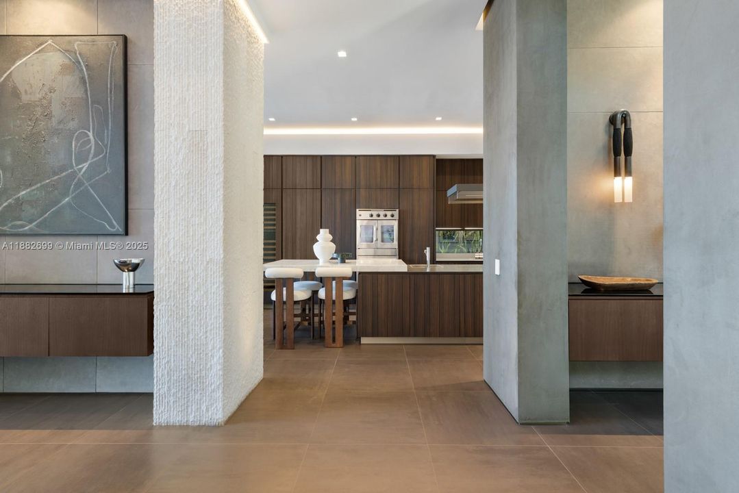 En Venta: $19,950,000 (4 camas, 4 baños, 5501 Pies cuadrados)