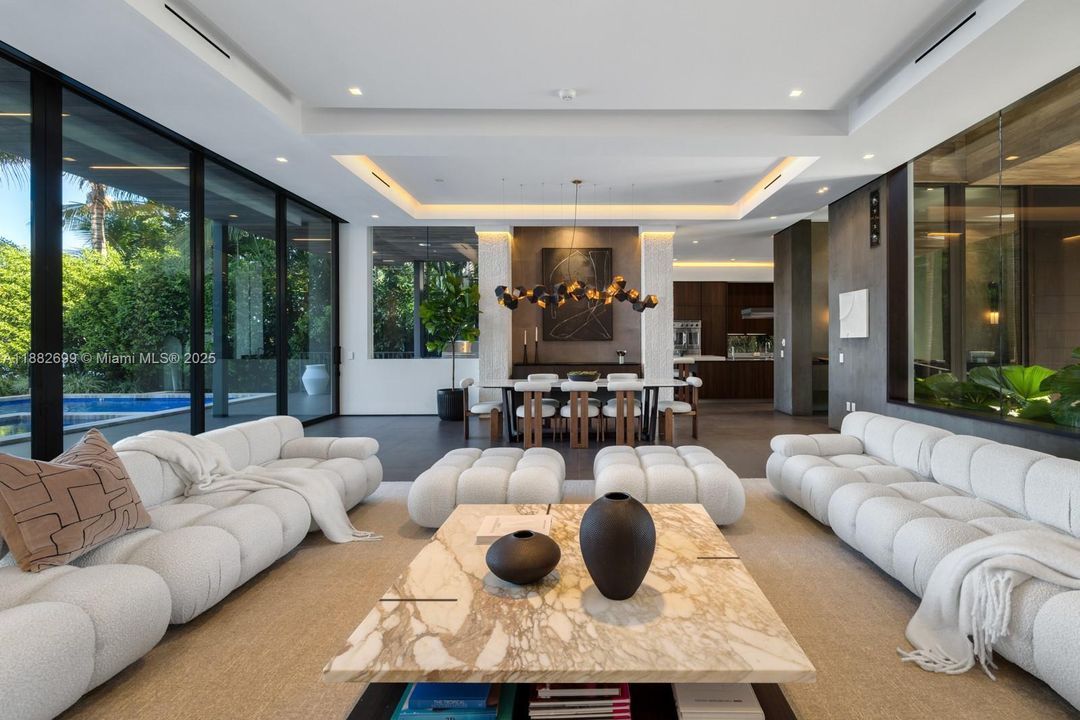 En Venta: $19,950,000 (4 camas, 4 baños, 5501 Pies cuadrados)