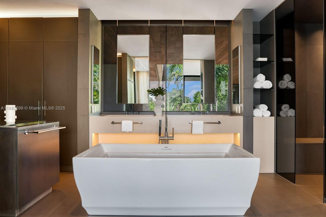 En Venta: $19,950,000 (4 camas, 4 baños, 5501 Pies cuadrados)