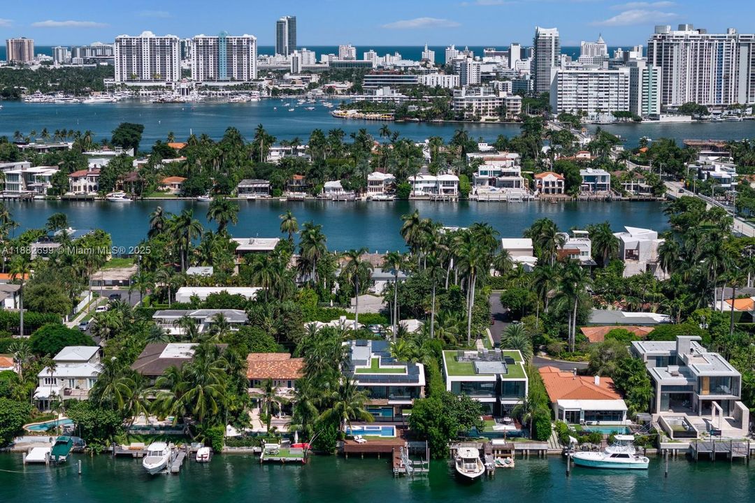 En Venta: $19,950,000 (4 camas, 4 baños, 5501 Pies cuadrados)