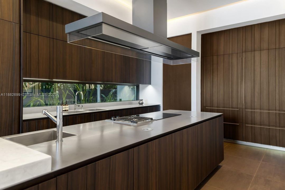 En Venta: $19,950,000 (4 camas, 4 baños, 5501 Pies cuadrados)