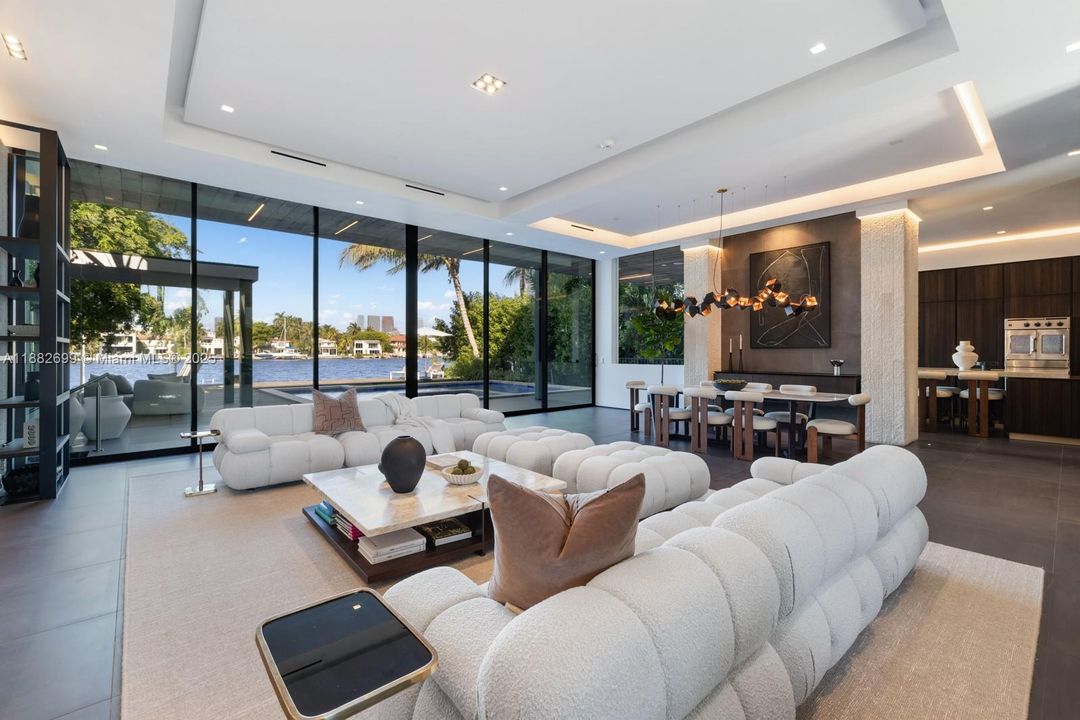 En Venta: $19,950,000 (4 camas, 4 baños, 5501 Pies cuadrados)