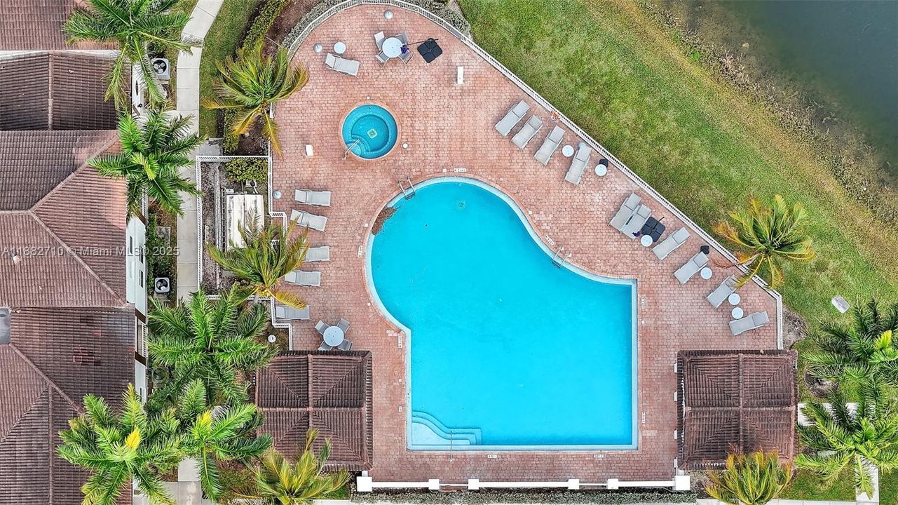 Recently Rented: $2,500 (3 beds, 2 baths, 1340 Square Feet)