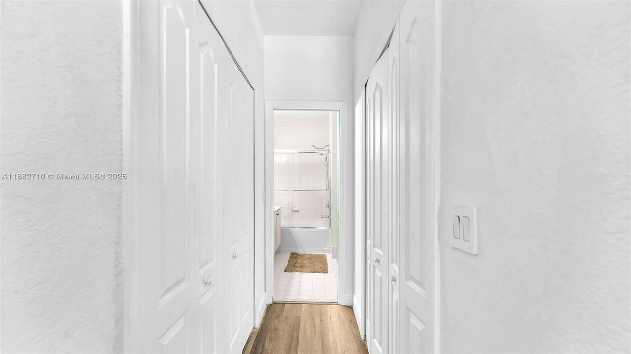 Recently Rented: $2,500 (3 beds, 2 baths, 1340 Square Feet)