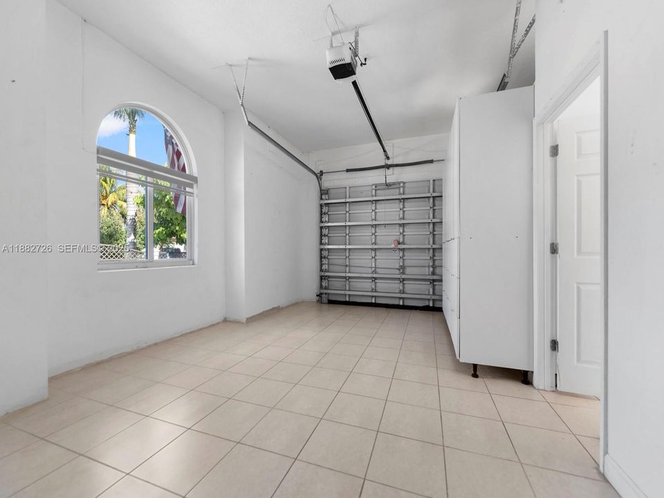 En Venta: $1,700,000 (5 camas, 4 baños, 4933 Pies cuadrados)