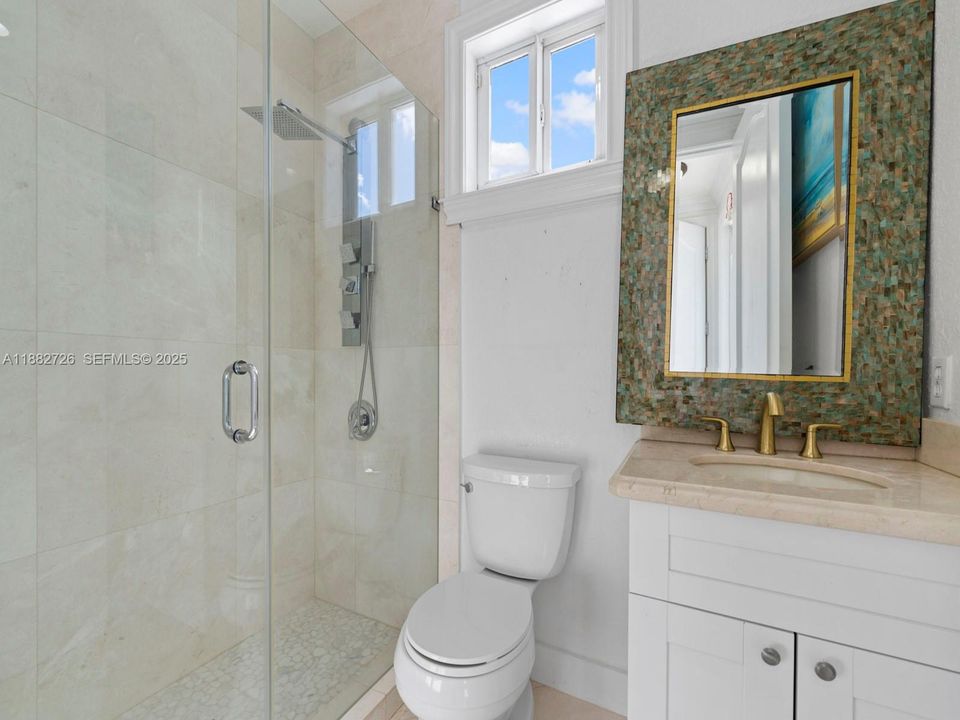 En Venta: $1,700,000 (5 camas, 4 baños, 4933 Pies cuadrados)