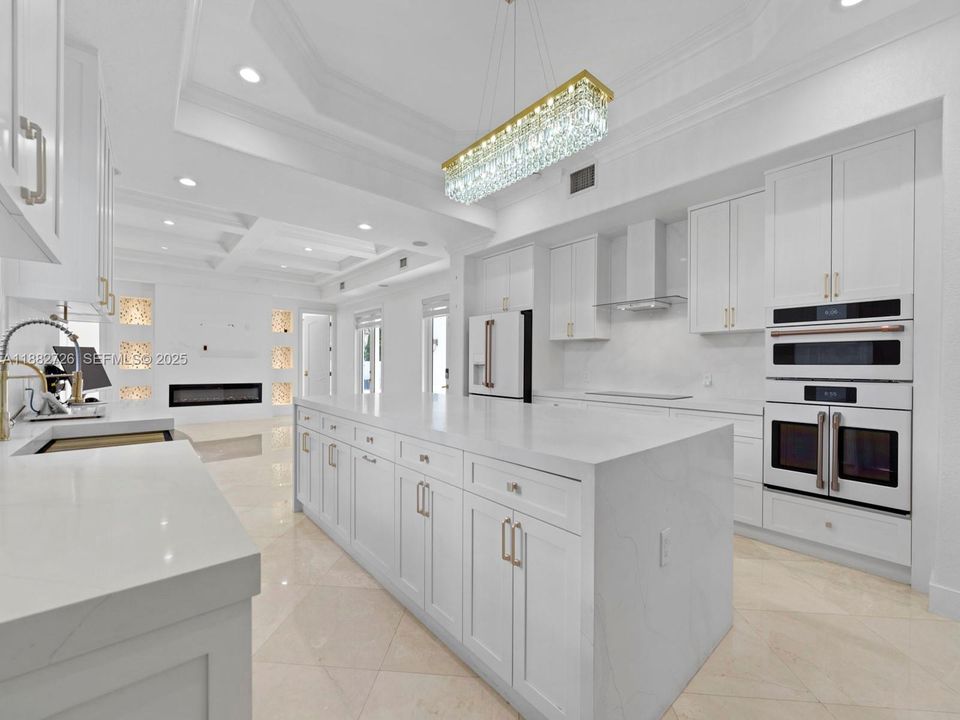 En Venta: $1,700,000 (5 camas, 4 baños, 4933 Pies cuadrados)