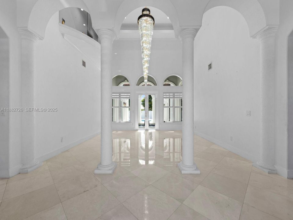 En Venta: $1,700,000 (5 camas, 4 baños, 4933 Pies cuadrados)