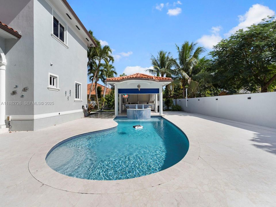 En Venta: $1,700,000 (5 camas, 4 baños, 4933 Pies cuadrados)