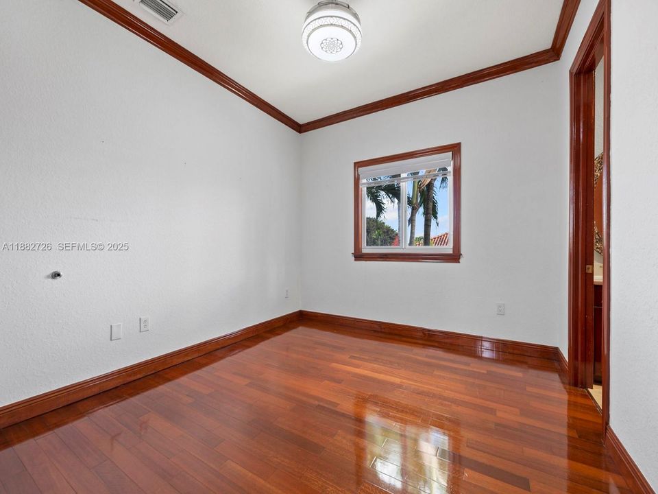 En Venta: $1,700,000 (5 camas, 4 baños, 4933 Pies cuadrados)