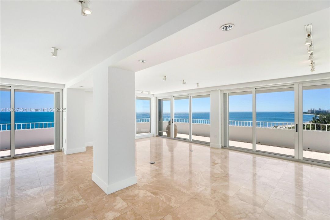 Под контрактом: $12,000 (3 спален, 2 ванн, 1930 Квадратных фут)